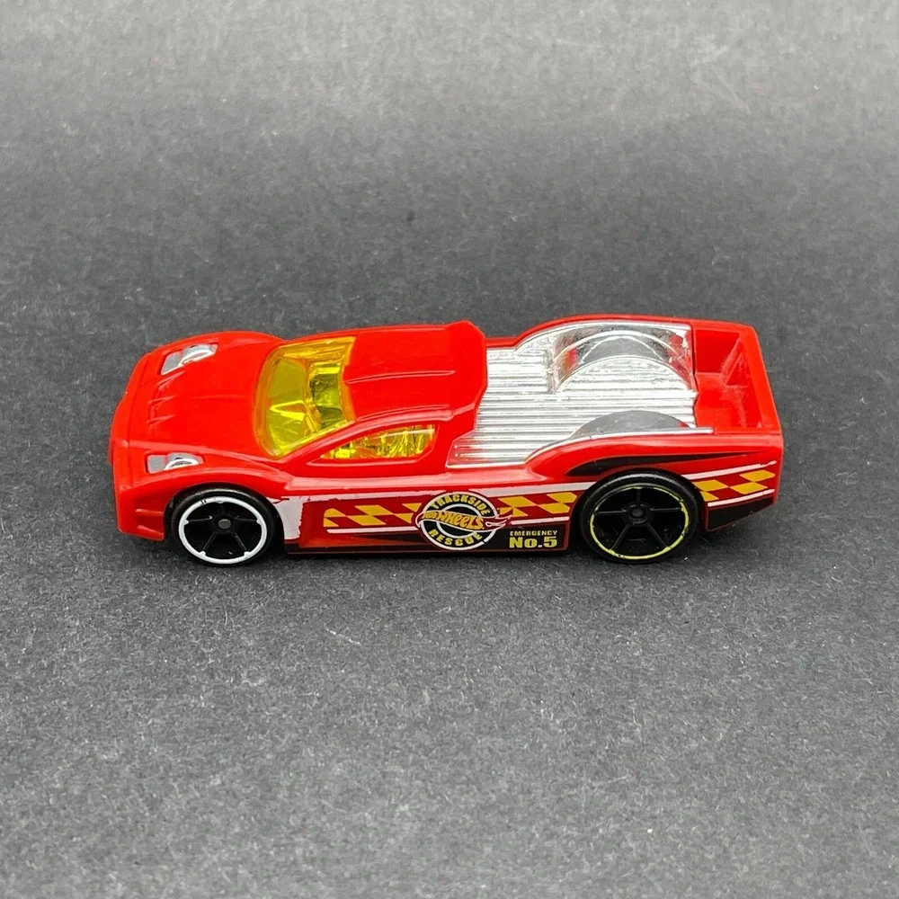 Hot Wheels Hypertruck Pickup Truck Red Trackside Rescue Emergency Diecast 1/64
